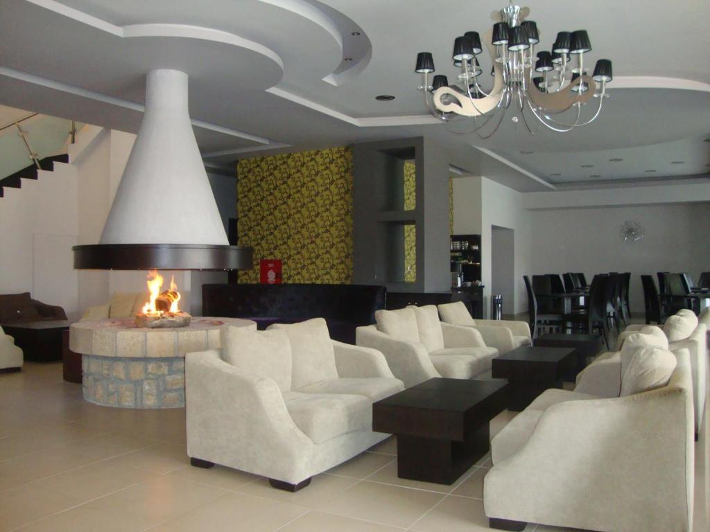 Nymfes Hotel Káto Loutrákion Exteriér fotografie